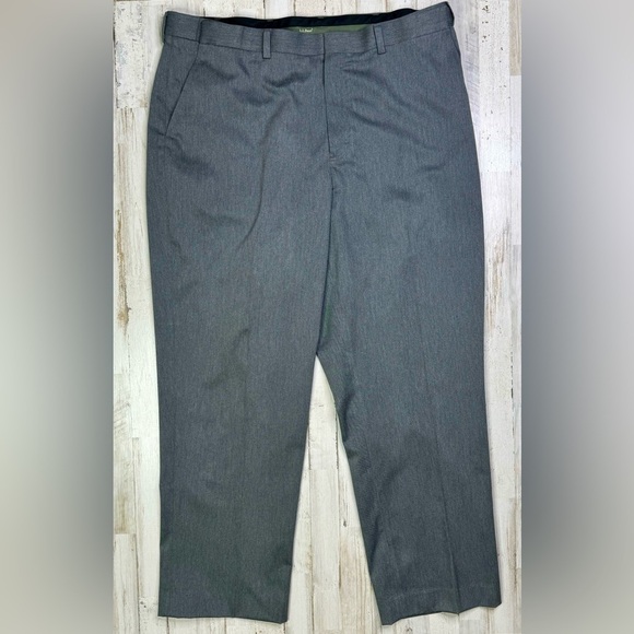L. L. Bean Dress Pants Gray Pleated Size 42x33 - Picture 2 of 10